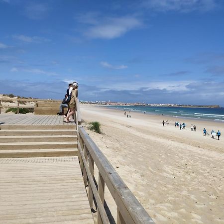 Beach And Surf Peniche Esterno foto
